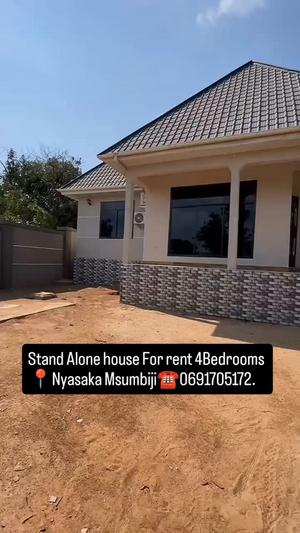 Nyumba ya vyumba vinne inapangishwa Nyasaka Msumbiji, Mwanza Nyumba ya vyumba vinne inapangishwa Nyasaka Msumbiji, Mwanza