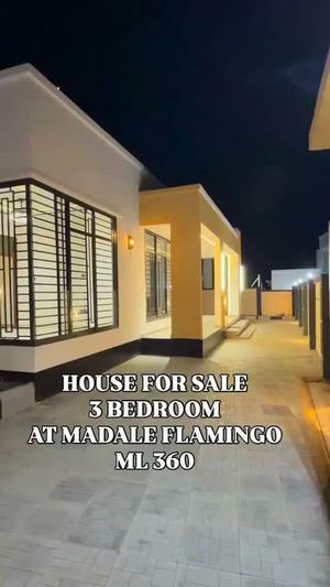Nyumba ya vyumba vitatu inauzwa Madale Flamingo, Dar Es Salaam (600 sqm)