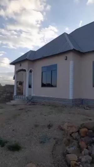 Nyumba ya vyumba vitatu inauzwa Iwambi, Mbeya (650 sqm)