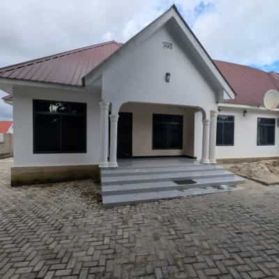 Apartment ya vyumba vitatu inapangishwa Kimara Korogwe, Dar Es Salaam