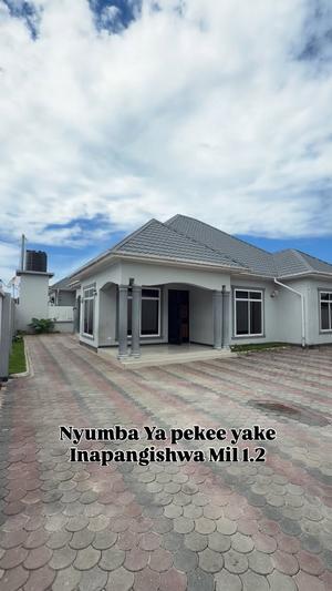 Nyumba ya vyumba vitatu inapangishwa Mbweni, Dar Es Salaam