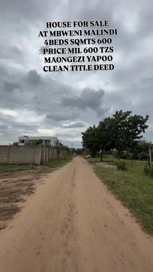 Nyumba ya vyumba vinne inauzwa Mbweni Malindi, Dar Es Salaam (600 sqm) Nyumba ya vyumba vinne inauzwa Mbweni Malindi, Dar Es Salaam (600 sqm)