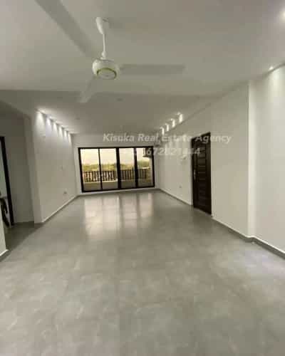 Apartment ya vyumba vitatu inapangishwa Msasani, Dar Es Salaam