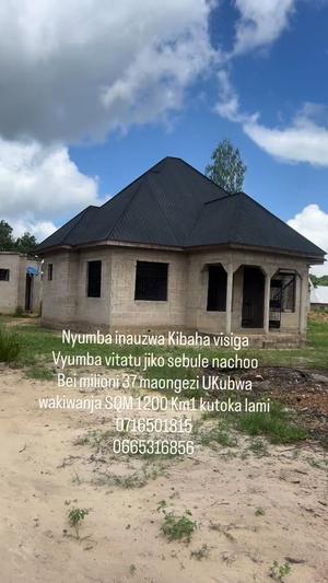 Nyumba ya vyumba vitatu inauzwa Kibaha Visiga, Pwani (1200 sqm)