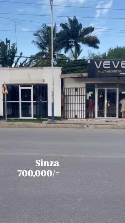 Duka linapangishwa Sinza, Dar Es Salaam