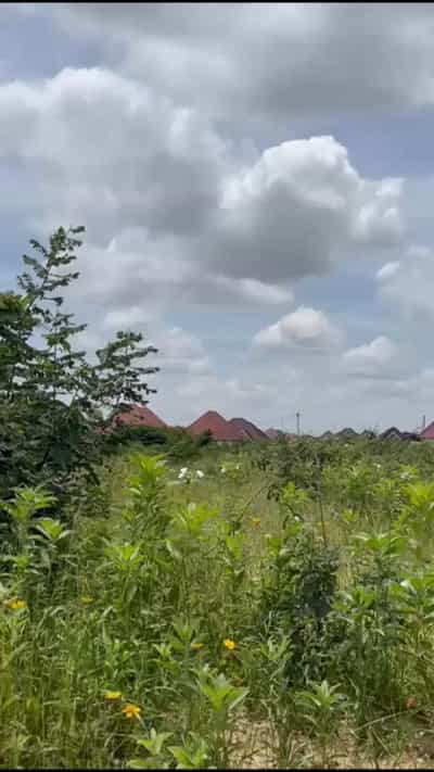 Kiwanja kinauzwa Msingi, Singida