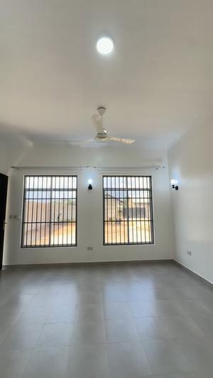Nyumba/Apartment ya vyumba viwili inapangishwa Bahari Beach, Dar Es Salaam Nyumba/Apartment ya vyumba viwili inapangishwa Bahari Beach, Dar Es Salaam