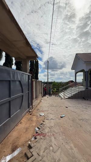 Nyumba ya vyumba vitatu inapangishwa Kigamboni Chekechea, Dar Es Salaam