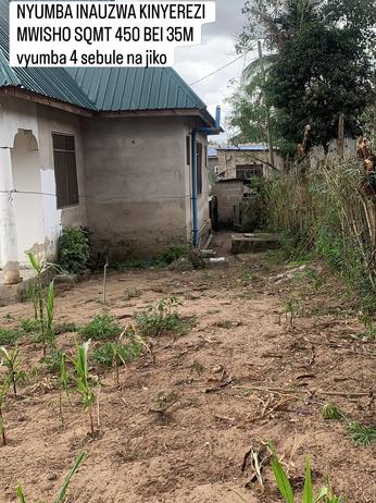 Nyumba ya vyumba vinne inauzwa Tabata Kinyerezi Mwisho, Dar Es Salaam (450 sqm) Nyumba ya vyumba vinne inauzwa Tabata Kinyerezi Mwisho, Dar Es Salaam (450 sqm)