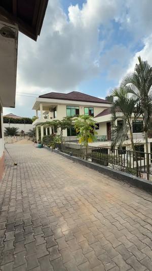 3 Bedrooms House for Rent in Mbezi Beach, Dar Es Salaam