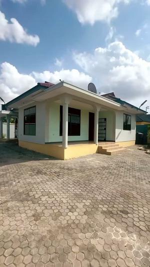 3 Bedrooms House for Rent in Mbeweni Jkt, Dar Es Salaam 3 Bedrooms House for Rent in Mbeweni Jkt, Dar Es Salaam