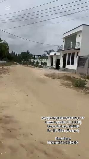 Nyumba ya vyumba vitatu inauzwa Bunju B, Dar Es Salaam (600 sqm) Nyumba ya vyumba vitatu inauzwa Bunju B, Dar Es Salaam (600 sqm)