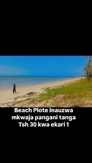 Beach Plot kinauzwa Mkwaja, Tanga (17 acre)