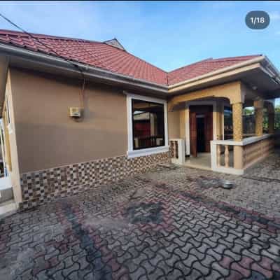 Nyumba ya vyumba vitatu inapangishwa Kivule, Dar Es Salaam