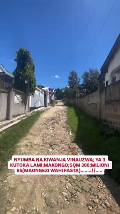 Kiwanja kinauzwa Makongo, Dar Es Salaam (300 sqm) Kiwanja kinauzwa Makongo, Dar Es Salaam (300 sqm)