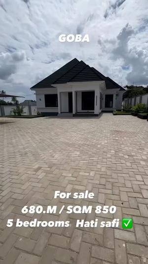 Nyumba ya vyumba vitano inauzwa Goba Center, Dar Es Salaam (850 sqm)