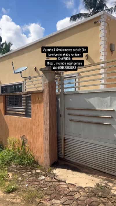 4 Bedrooms House for Rent in Mbezi Makabe Kanisani, Dar Es Salaam 4 Bedrooms House for Rent in Mbezi Makabe Kanisani, Dar Es Salaam