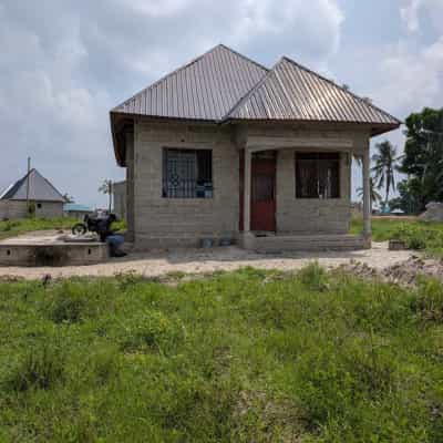 Nyumba ya vyumba viwili inauzwa Chanika kwa Mbiki, Dar Es Salaam Nyumba ya vyumba viwili inauzwa Chanika kwa Mbiki, Dar Es Salaam