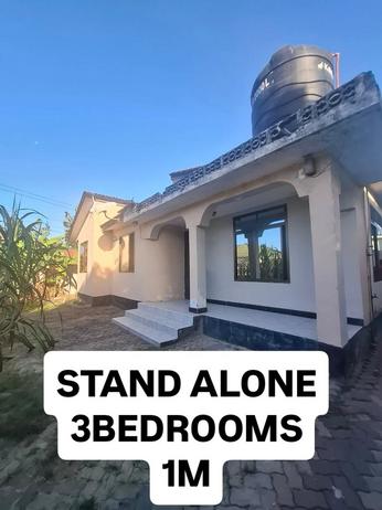 3 Bedrooms House for Rent in Mbezi Beach, Dar Es Salaam 3 Bedrooms House for Rent in Mbezi Beach, Dar Es Salaam