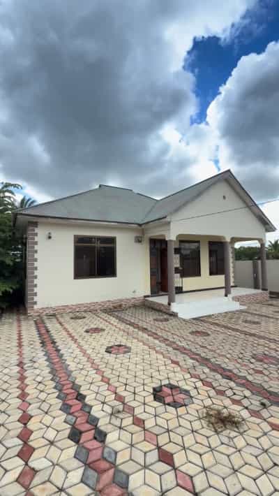 3 Bedrooms House for Rent in Madale Shule, Dar Es Salaam