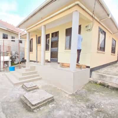 Nyumba ya vyumba vitatu inapangishwa Kimara Temboni, Dar Es Salaam Nyumba ya vyumba vitatu inapangishwa Kimara Temboni, Dar Es Salaam