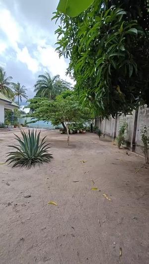 Nyumba ya vyumba vitatu inauzwa Buyuni, Dar Es Salaam (1000 sqm)