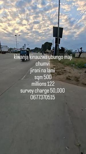 Kiwanja kinauzwa Ubungo Maji Chumvi, Dar Es Salaam (500 sqm) Kiwanja kinauzwa Ubungo Maji Chumvi, Dar Es Salaam (500 sqm)