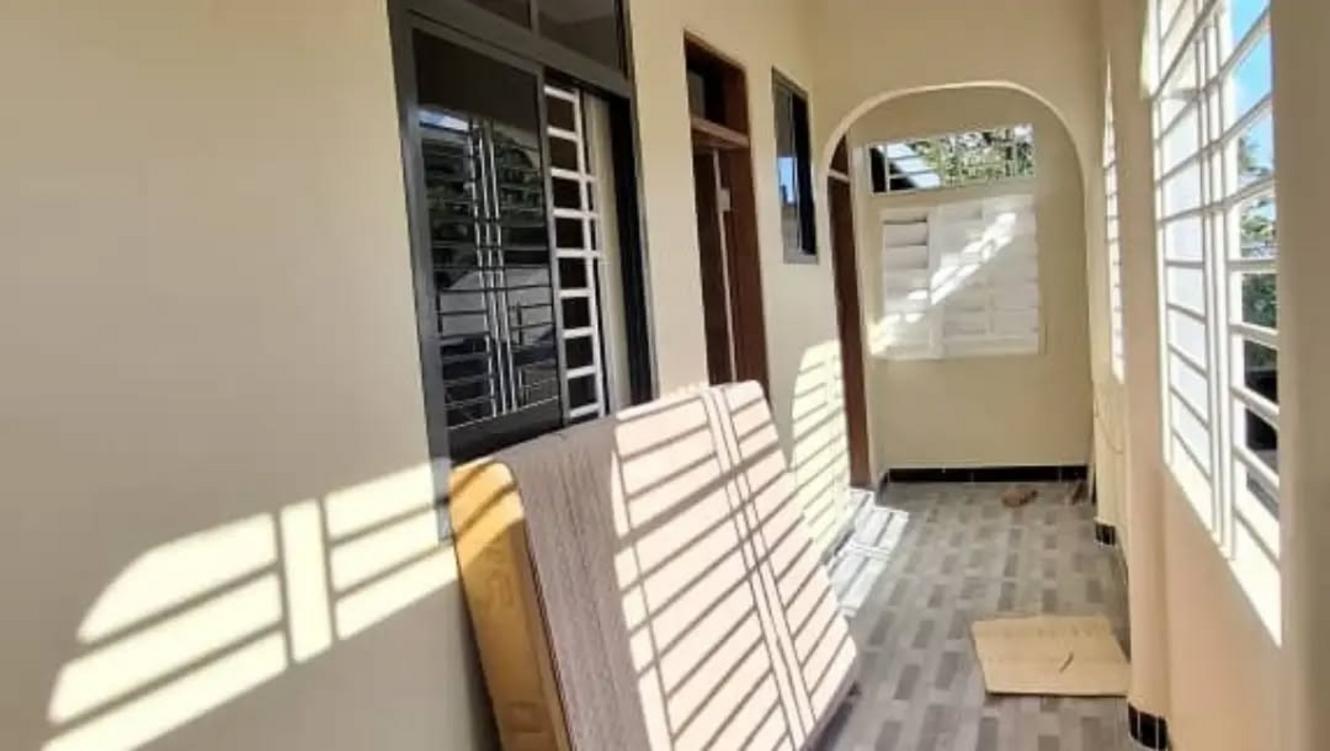 media -2 media -2