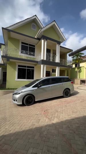 Apartment ya vyumba vitatu inapangishwa Salasala, Dar Es Salaam Apartment ya vyumba vitatu inapangishwa Salasala, Dar Es Salaam