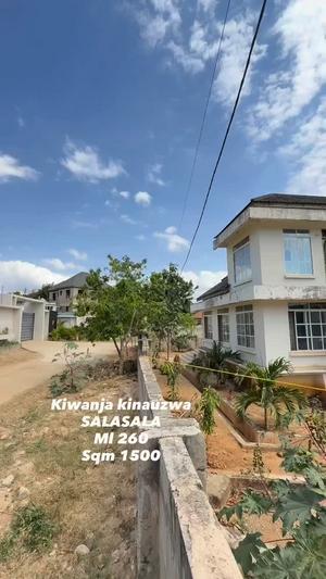 Kiwanja kinauzwa Salasala, Dar Es Salaam (1500 sqm) Kiwanja kinauzwa Salasala, Dar Es Salaam (1500 sqm)