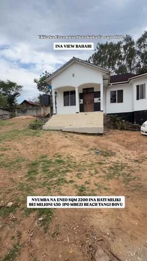 Nyumba ya vyumba vitatu inauzwa Mbezi Beach, Dar Es Salaam (2200 sqm)