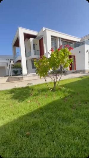 Nyumba ya vyumba vitano inauzwa Mbweni, Dar Es Salaam (1157 sqm) Nyumba ya vyumba vitano inauzwa Mbweni, Dar Es Salaam (1157 sqm)
