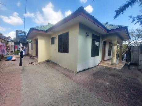 Nyumba/Apartment ya vyumba viwili inapangishwa Tabata Relini, Dar Es Salaam Nyumba/Apartment ya vyumba viwili inapangishwa Tabata Relini, Dar Es Salaam