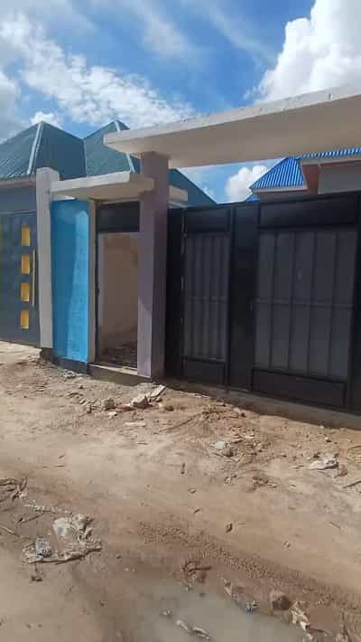 3 Bedrooms House for Sale in Chanika Kwa Singa, Ilala, Dar Es Salaam (400 sqm)