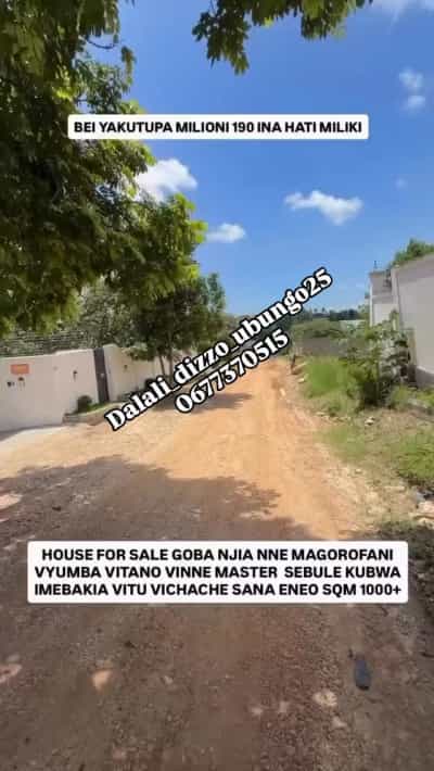 Nyumba ya vyumba vitano inauzwa Goba Njia nne, Dar Es Salaam (1000 sqm) Nyumba ya vyumba vitano inauzwa Goba Njia nne, Dar Es Salaam (1000 sqm)