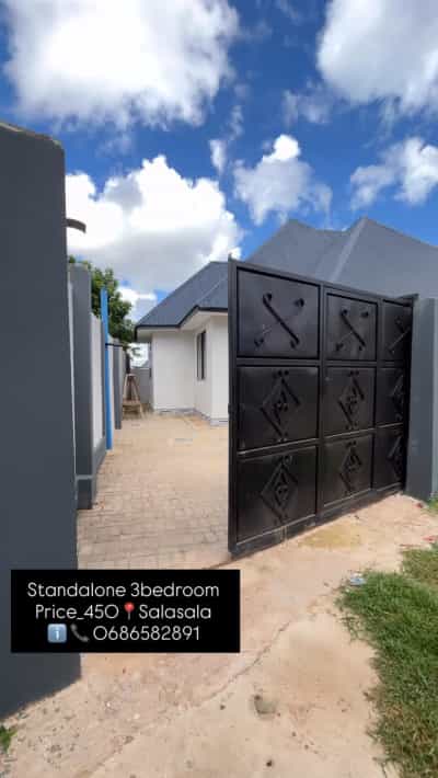 Nyumba ya vyumba vitatu inapangishwa Salasala Kisiwani, Dar Es Salaam
