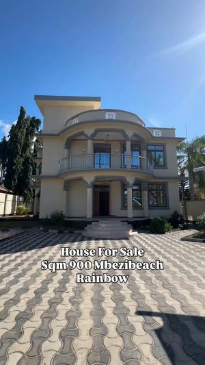 Nyumba ya vyumba vinne inauzwa Mbezi Beach Rainbow, Dar Es Salaam (900 sqm) Nyumba ya vyumba vinne inauzwa Mbezi Beach Rainbow, Dar Es Salaam (900 sqm)