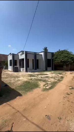 3 Bedrooms House for Sale in Kunduchi Mtongani, Dar Es Salaam (500 sqm)