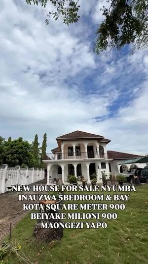 Nyumba inauzwa Mbezi Beach, Dar Es Salaam (900 sqm) Nyumba inauzwa Mbezi Beach, Dar Es Salaam (900 sqm)