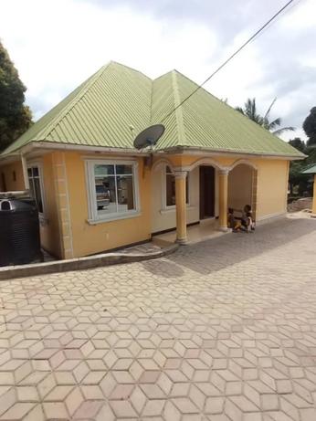 4 Bedrooms Apartment for Rent in Kimara Stop Over, Dar Es Salaam 4 Bedrooms Apartment for Rent in Kimara Stop Over, Dar Es Salaam