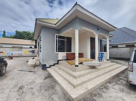 Nyumba ya vyumba vitatu inapangishwa Kivule, Dar Es Salaam
