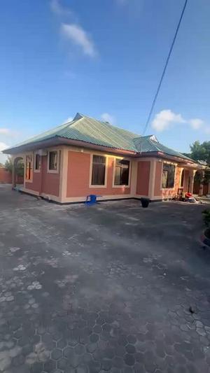4 Bedrooms House for Rent in Bunju B, Dar Es Salaam 4 Bedrooms House for Rent in Bunju B, Dar Es Salaam