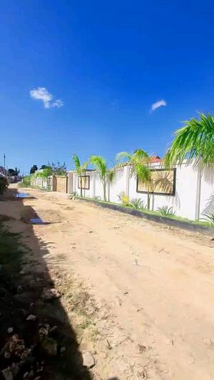 Nyumba ya vyumba vitatu inauzwa Kigamboni Linguini, Dar Es Salaam Nyumba ya vyumba vitatu inauzwa Kigamboni Linguini, Dar Es Salaam