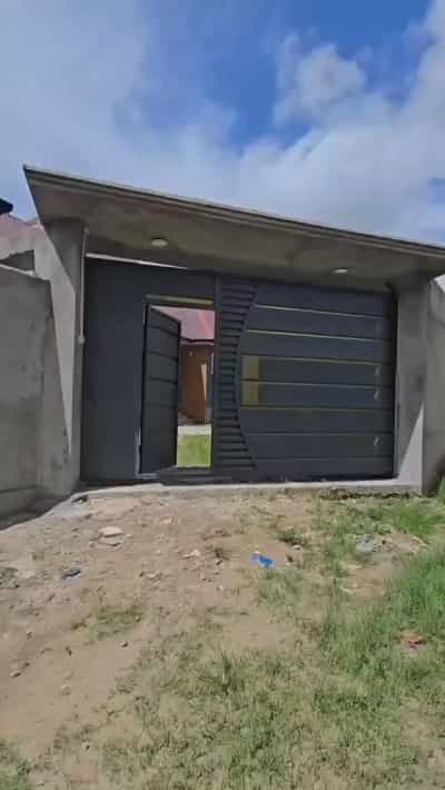 Nyumba ya vyumba 7 inauzwa MBEZI KWA MSUGURI, Dar Es Salaam (1000 sqm) Nyumba ya vyumba 7 inauzwa MBEZI KWA MSUGURI, Dar Es Salaam (1000 sqm)