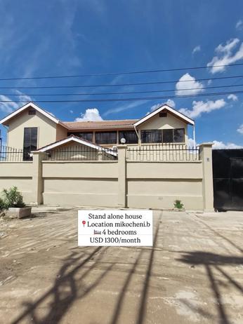 Nyumba ya vyumba vinne inapangishwa Mikocheni B, Dar Es Salaam Nyumba ya vyumba vinne inapangishwa Mikocheni B, Dar Es Salaam