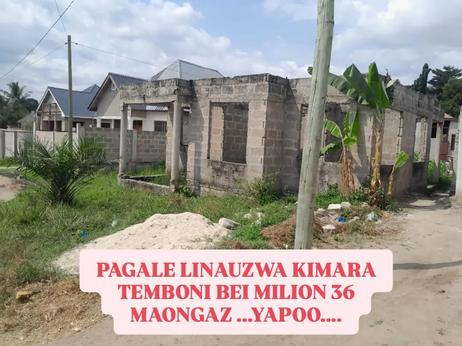 Nyumba ya vyumba viwili inauzwa Kimara Temboni, Dar Es Salaam (450 sqm) Nyumba ya vyumba viwili inauzwa Kimara Temboni, Dar Es Salaam (450 sqm)