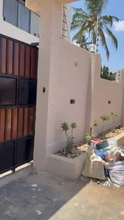 3 Bedrooms Furnished House for Rent in Kunduchi, Dar Es Salaam 3 Bedrooms Furnished House for Rent in Kunduchi, Dar Es Salaam