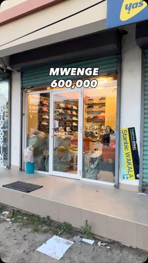 Frame ya Biashara inapangishwa Mwenge, Dar Es Salaam Frame ya Biashara inapangishwa Mwenge, Dar Es Salaam