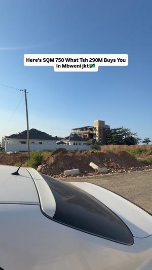 Kiwanja kinauzwa Mbeweni JKT, Dar Es Salaam (750 sqm) Kiwanja kinauzwa Mbeweni JKT, Dar Es Salaam (750 sqm)