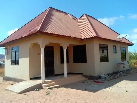 Nyumba ya vyumba vitatu inauzwa Ntyuka, Dodoma (1218 sqm)